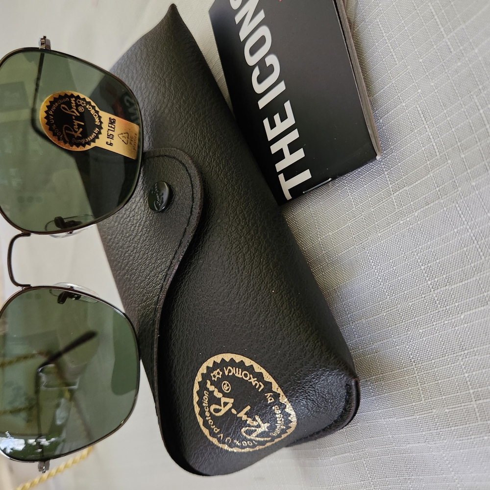 Ray-Ban Black Sunglasses Case Sleek Protection